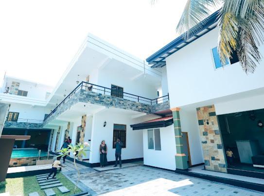 Mama'S Boutique Beach Hotel Negombo Eksteriør bilde